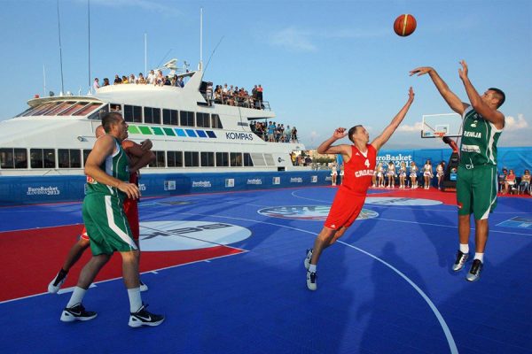 Sport Court Powergame - revijalna košarkaška tekma Slovenija-Hrvaška na morju, Koper 2013